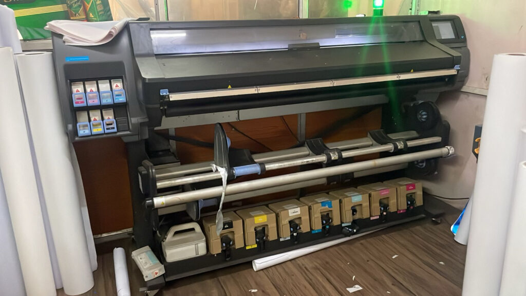 (3) latex hp latex 570